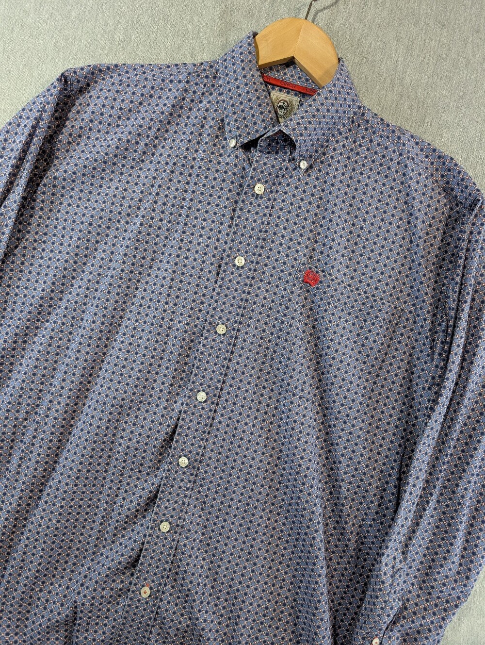 Cinch Geometric Print Button Down Shirt Men's Medium Purple Red Long Sleeve
